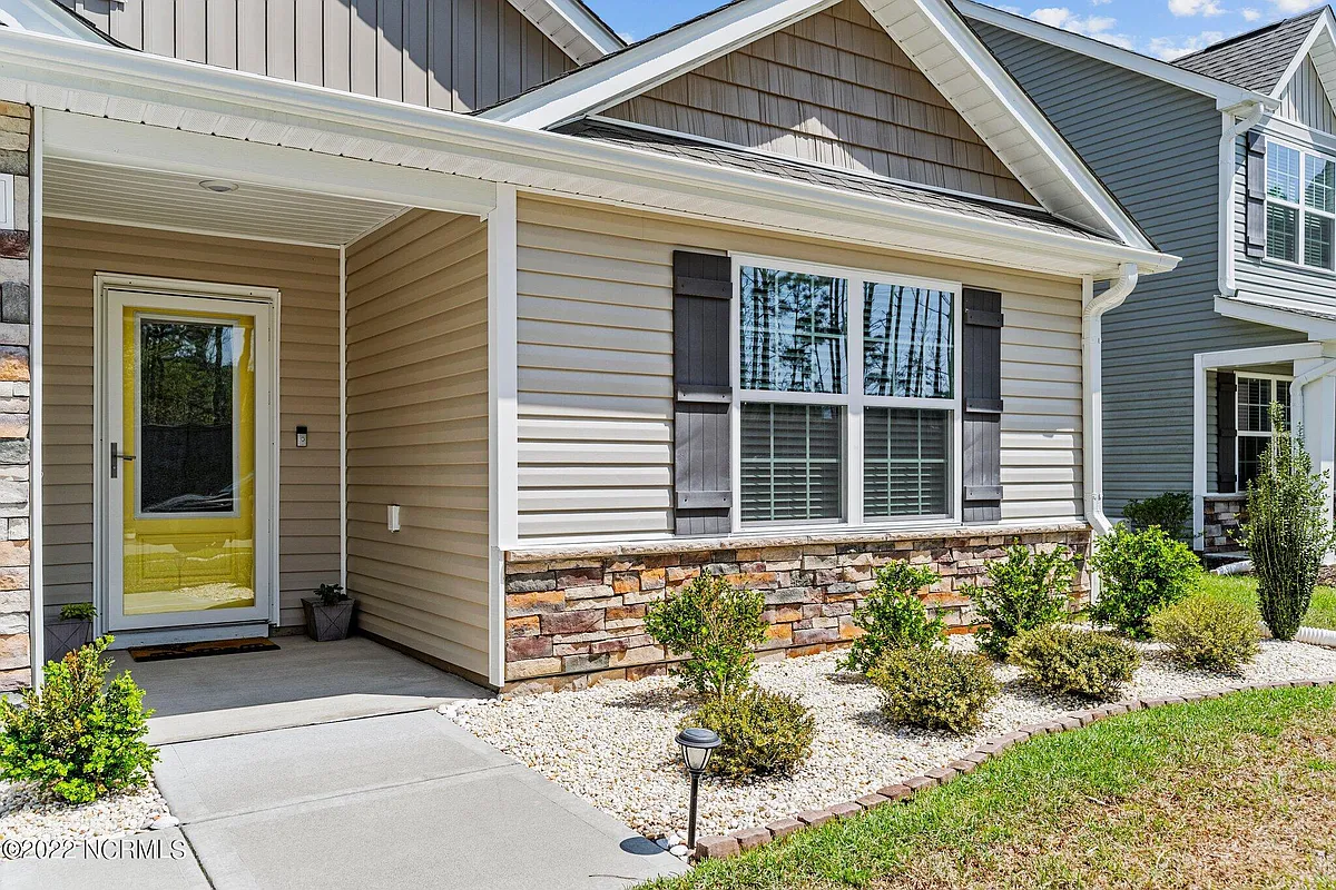 Building Photo - 680 Aurora Pl
