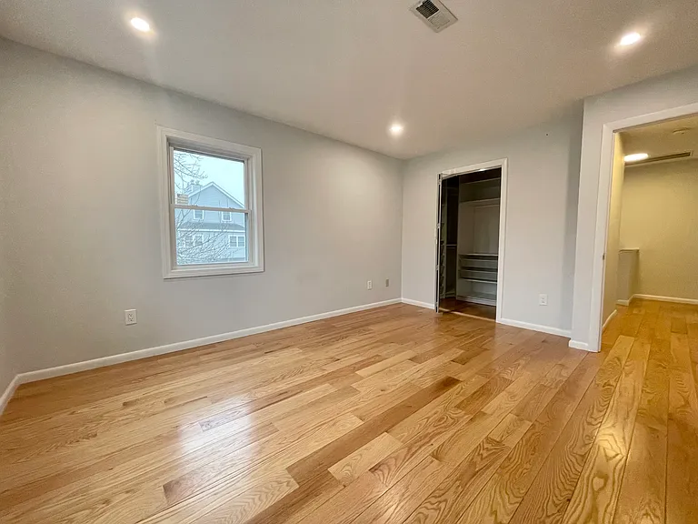 15 Marion St #E2 — Photo 18