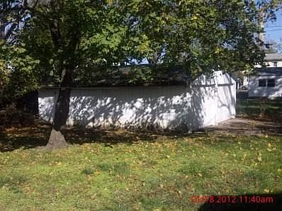 2nd image of 1015 Oxford State Rd
