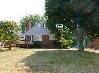 29 Greenview Dr, Mc Kees Rocks, PA 15136