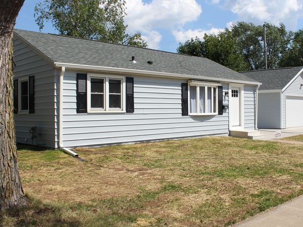 910 Hunt Ave