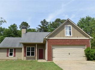 54 Misty Forest Dr, Phenix City, AL 36869