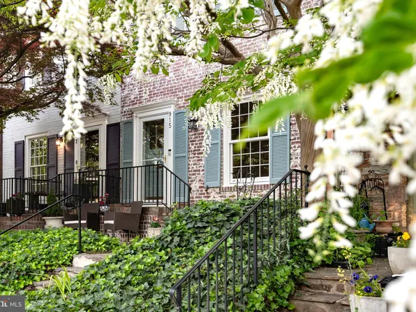 915 S Saint Asaph St, Alexandria, VA 22314