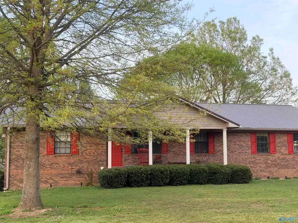 190 Stardust Dr, Boaz, AL 35956
