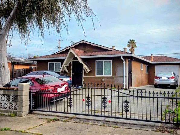 2614 Aida Ave