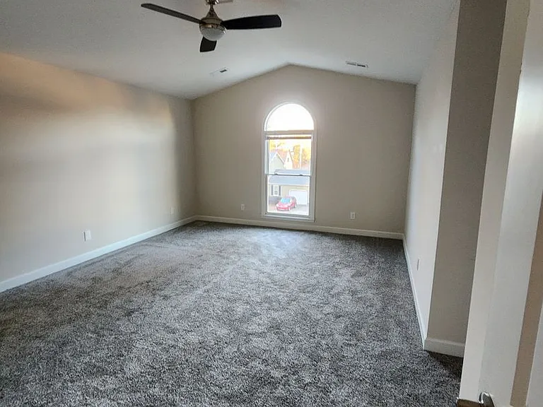 5598 Lockridge Rd — Photo 20