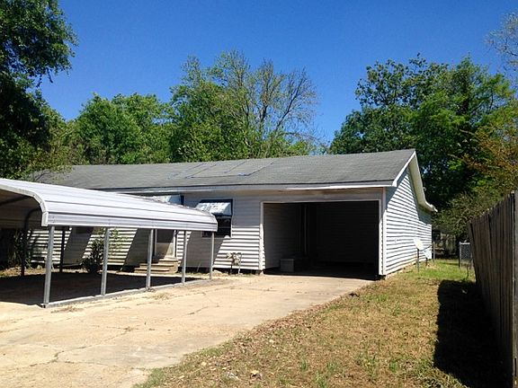 3rd image of 221 Prairie Dale Ave