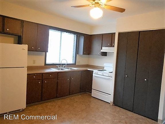 5th image of 2430 Beech St APT 05