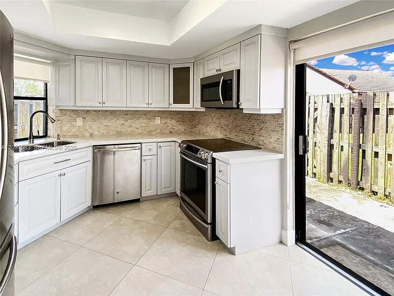 14980 SW 48th Ter #28F — Photo 8