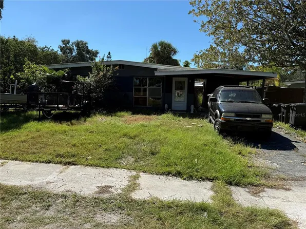 7340 Royal Palm Dr, New Port Richey, FL 34652