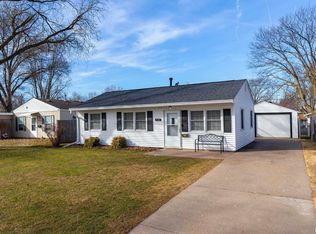 2326 N Nevada Ave, Davenport, IA 52804