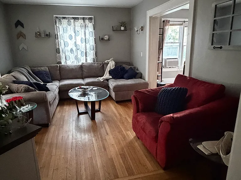 403 E Farnum Ave #1 — Photo 4