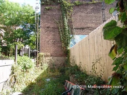 Rented by Metropolitan Realty | media 5