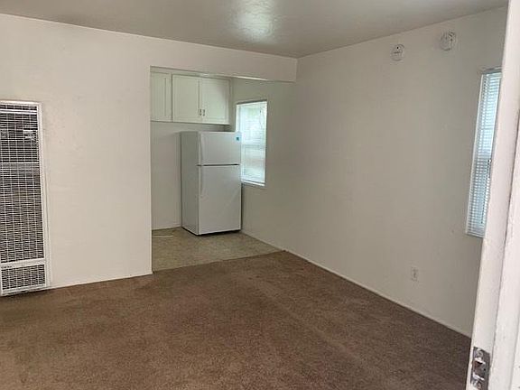 2nd image of 1715 Diamond St