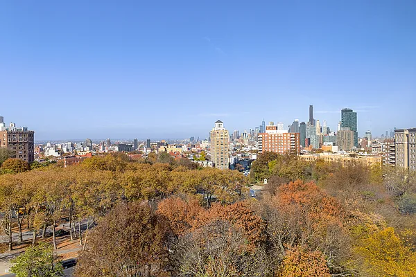 Sold by Compass | media 5