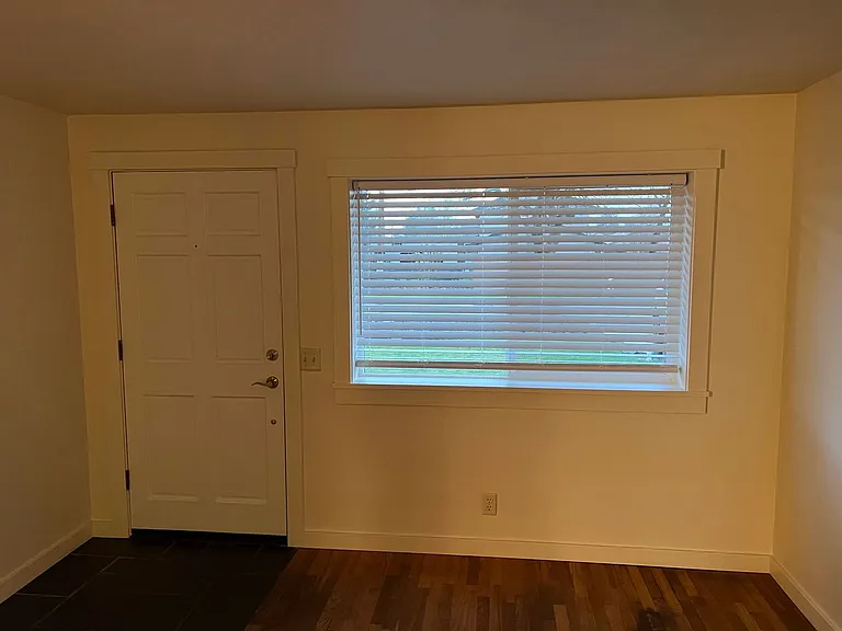 296 Bushnell Ln — Photo 12