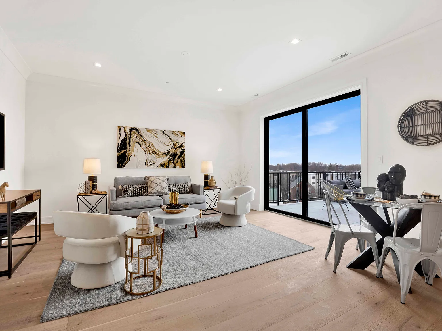 2 bed, $3,450 — Photo 2