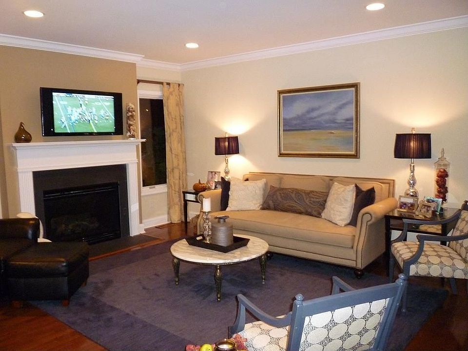 Living room with fireplace