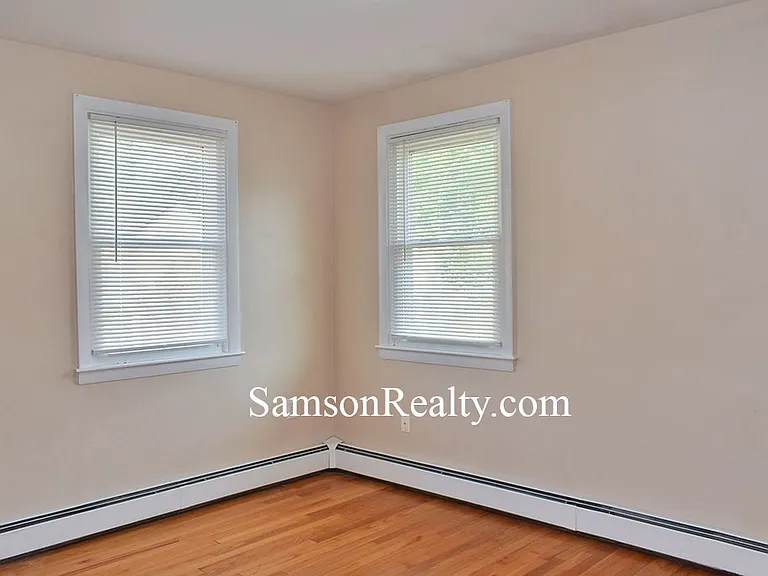 105 Homewood Ave — Photo 5