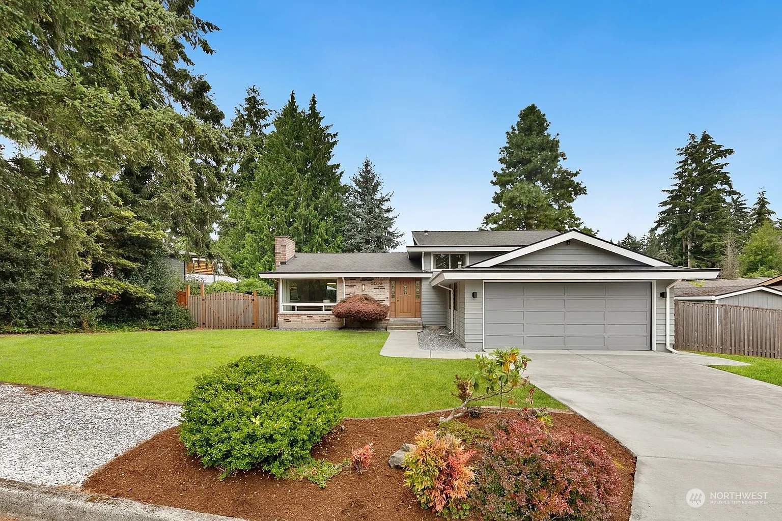 3516 Canterbury Lane photo 1