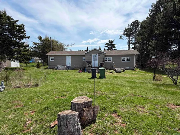 335 Glenn Dr, Linkletter, PE C1N 5M1