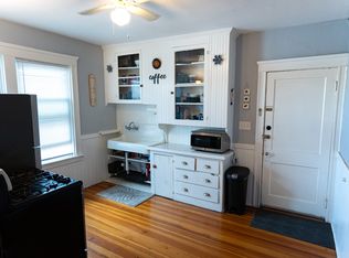 412 Taunton Ave FLOOR 2, East Providence, RI 02914