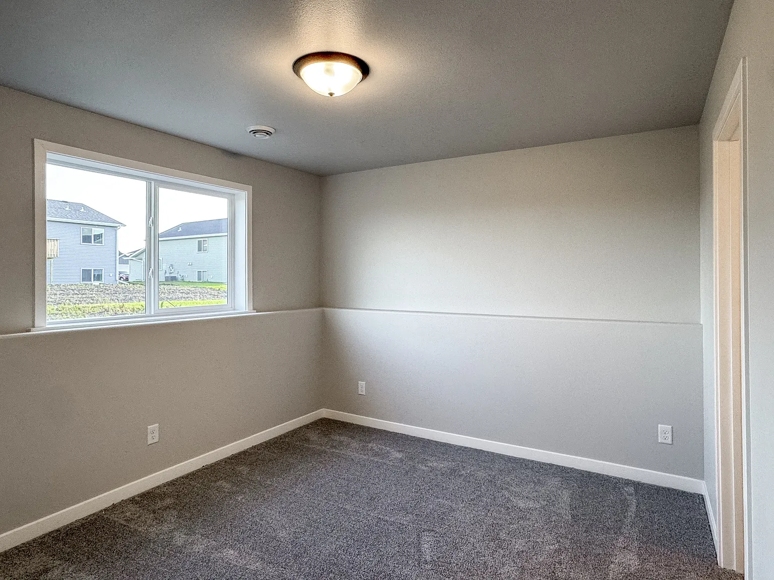 1105 Jill Drive West - 1 — Photo 3