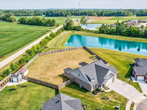 5th image of 6815 Creekview Ct W