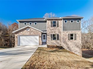 8893 Williams Rd, Rogers, AR 72756