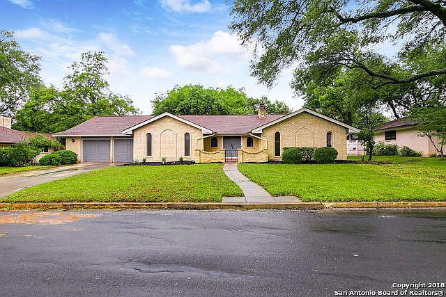 1st image of 625 Balfour Dr