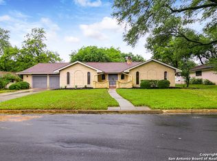 625 Balfour Dr, Windcrest, TX 78239