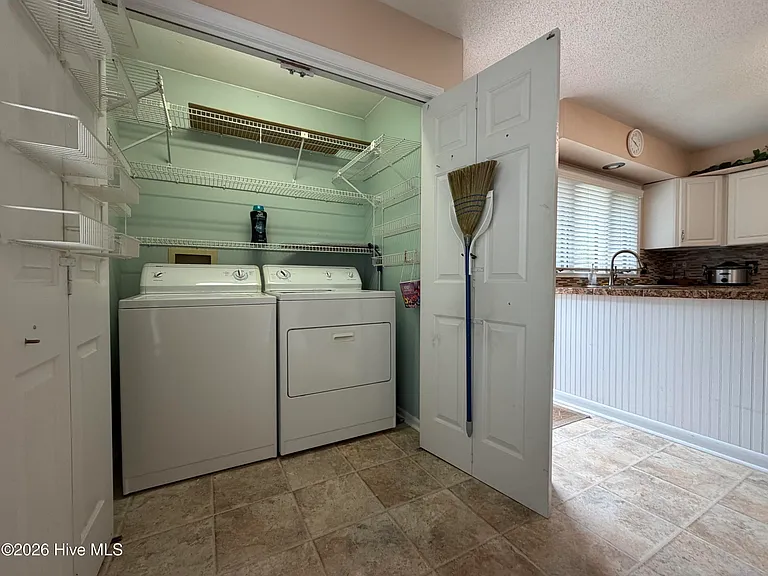 32 Martin Dr #A — Photo 15