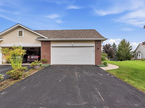 2nd image of 994 Niagara COURT