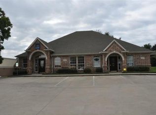 2044 Bedford Rd, Bedford, TX 76021