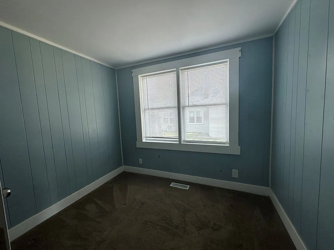 3 bed, 2.0 bath, 1500 sqft, $2,400 — Photo 3