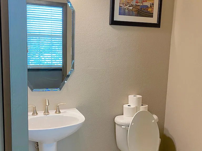 3890 Everwood Ln — Photo 10