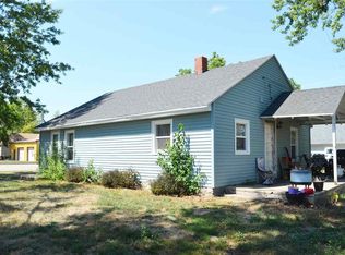 108 Railroad Ave, Meadow Grove, NE 68752