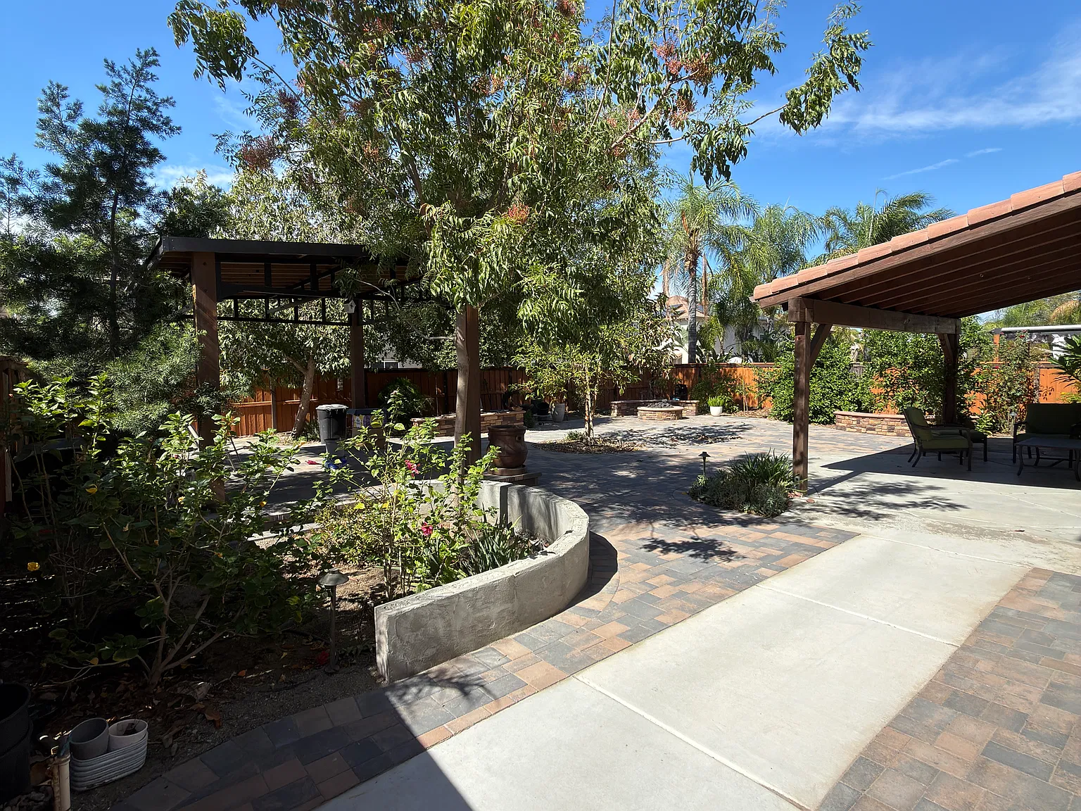 4 bed, 2810 sqft, $3,945 — Photo 4