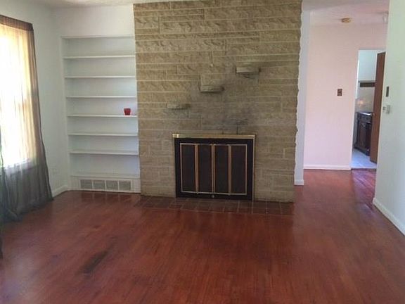 5th image of 1111 Southwood Dr
