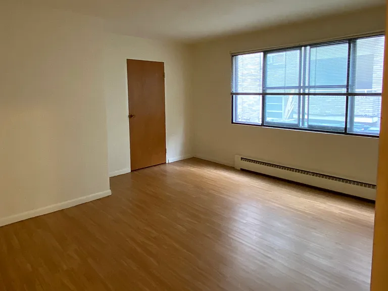 415 Wisconsin Ave — Photo 14