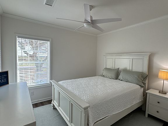 3rd image of 1609 Shady Lane Dr
