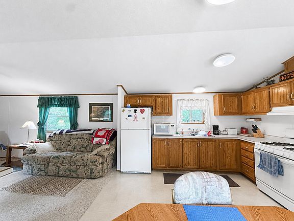 5th image of 1154 S Chicago Ln