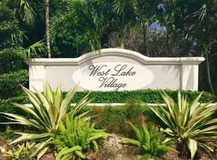 1135 Pin Oak St, Hollywood, FL 33019