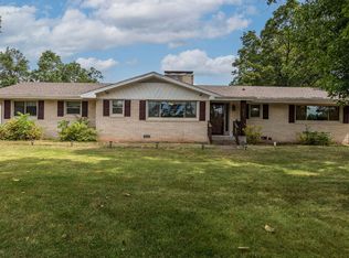 911 Wilshire Dr, Branson, MO 65616