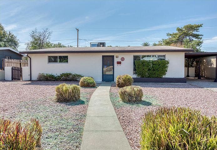 1st image of 2531 E Amelia Ave
