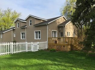 742 S Finley Rd, Lombard, IL 60148