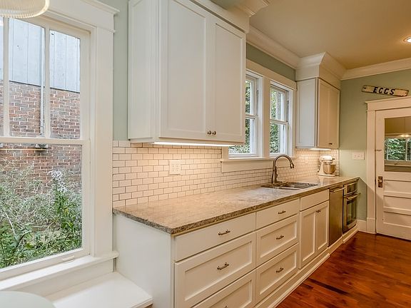 Brand new kitchen!