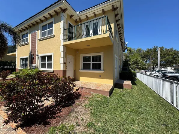 718 NE 4th Ct #718, Hallandale, FL 33009