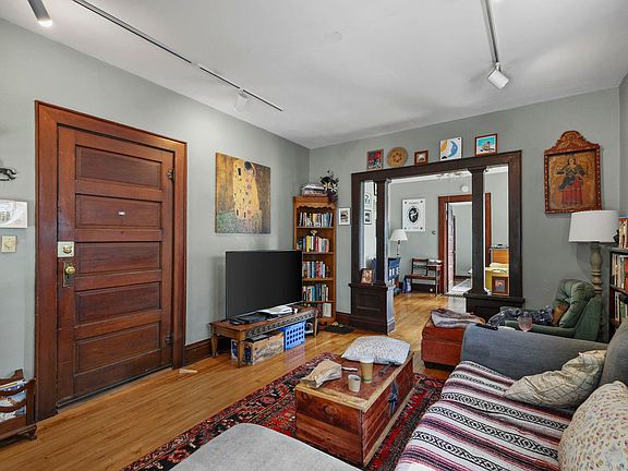 5th image of 217 N 6th St
