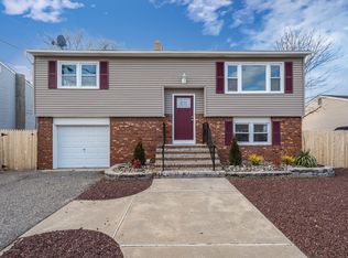 3150 Oceanic Dr, Toms River, NJ
